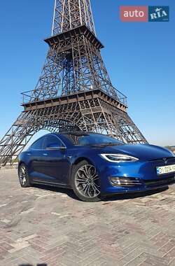 Ліфтбек Tesla Model S 2018 в Харкові