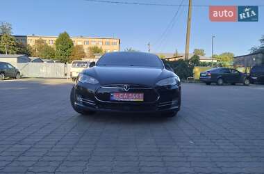 Лифтбек Tesla Model S 2016 в 