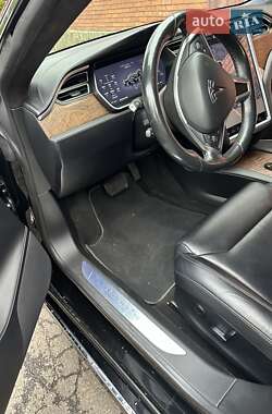 Лифтбек Tesla Model S 2017 в 