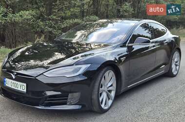 Лифтбек Tesla Model S 2016 в 