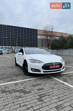 Ліфтбек Tesla Model S 2016 в Луцьку