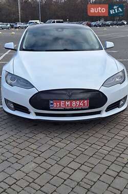 Ліфтбек Tesla Model S 2015 в Одесі