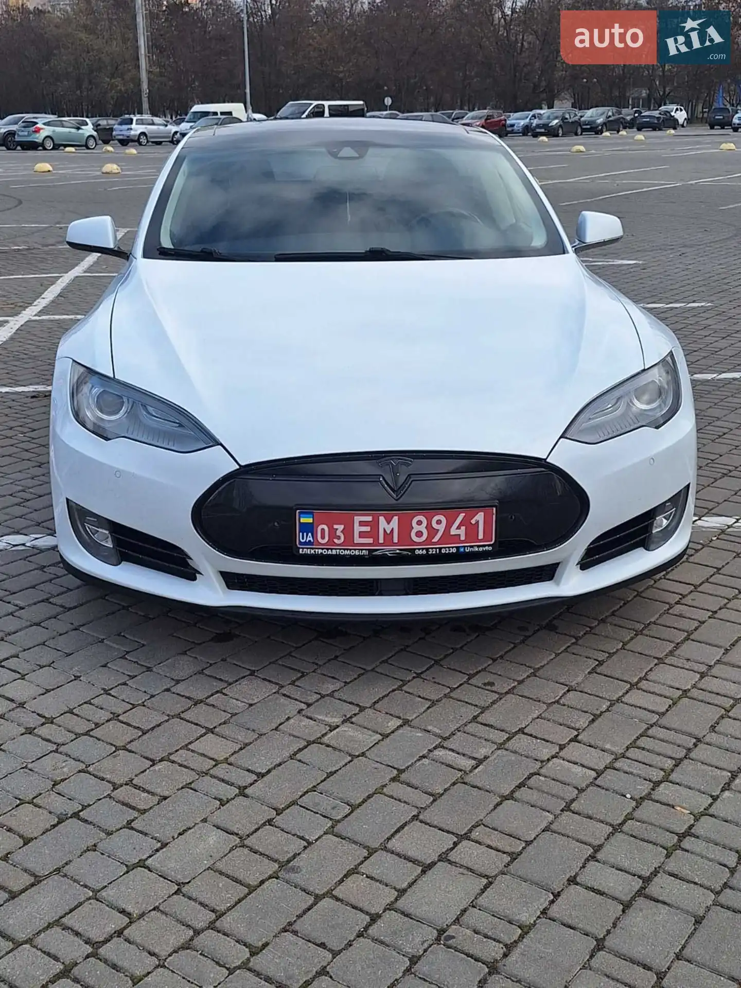 2015 Tesla Model S - фото 1