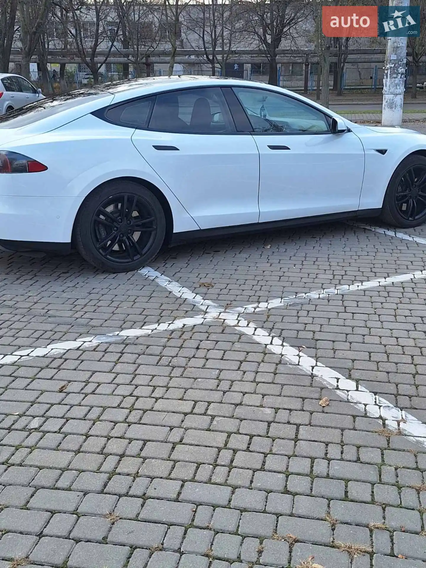 2015 Tesla Model S - мініатюра 7