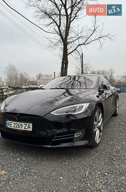 Лифтбек Tesla Model S 2019 в Днепре