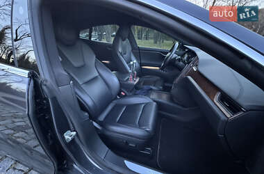 Лифтбек Tesla Model S 2020 в 