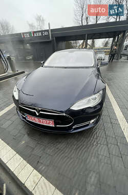 Лифтбек Tesla Model S 2014 в Ивано-Франковске