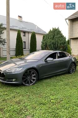 Ліфтбек Tesla Model S 2013 в Львові