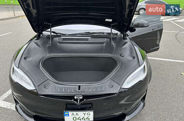 Лифтбек Tesla Model S 2021 в Киеве