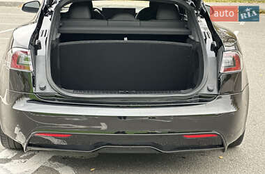 Лифтбек Tesla Model S 2021 в 