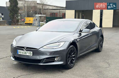 Лифтбек Tesla Model S 2019 в Белой Церкви