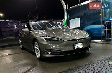 Ліфтбек Tesla Model S 2016 в Одесі