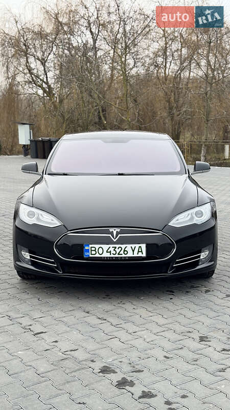 Ліфтбек Tesla Model S 2014 в Зборові