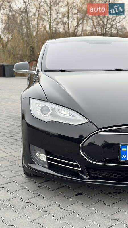 Ліфтбек Tesla Model S 2014 в Зборові