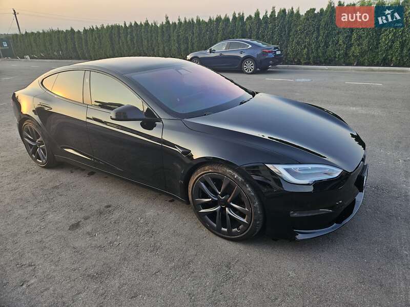 Лифтбек Tesla Model S 2021 в Киеве