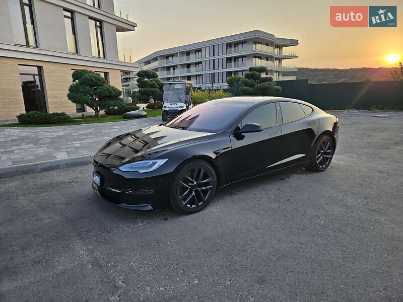 Лифтбек Tesla Model S 2021 в Киеве