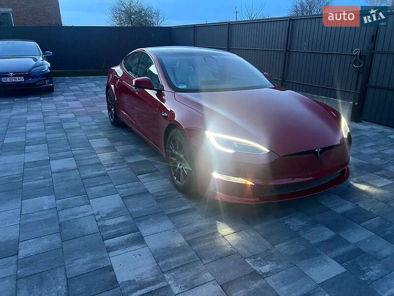 Лифтбек Tesla Model S 2022 в Одессе