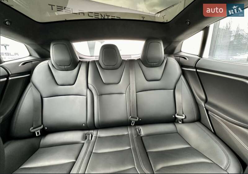 Ліфтбек Tesla Model S 2018 в Миколаєві