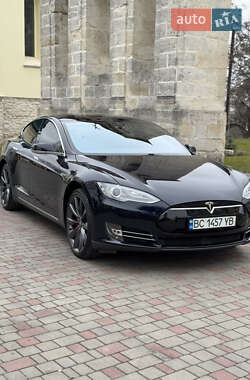 Лифтбек Tesla Model S 2015 в Золочеве