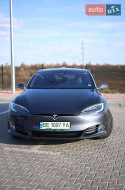 Ліфтбек Tesla Model S 2018 в Миколаєві