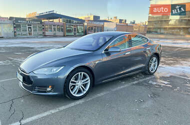 Лифтбек Tesla Model S 2013 в Киеве