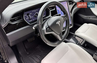 Лифтбек Tesla Model S 2019 в 