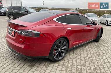 Ліфтбек Tesla Model S 2016 в Львові