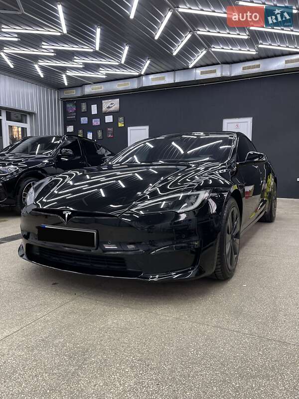 Лифтбек Tesla Model S 2022 в Виннице