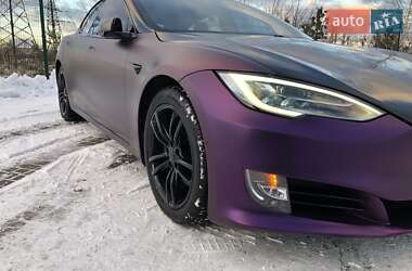 Ліфтбек Tesla Model S 2017 в 