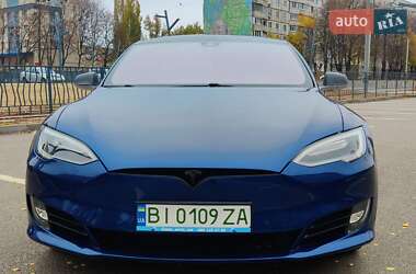 Ліфтбек Tesla Model S 2015 в Харкові