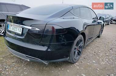 Лифтбек Tesla Model S 2013 в Львове