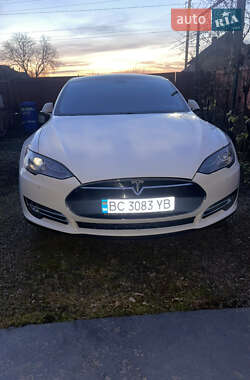 Ліфтбек Tesla Model S 2014 в 
