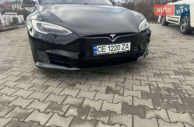 Ліфтбек Tesla Model S 2016 в Чернівцях