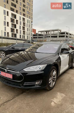 Ліфтбек Tesla Model S 2013 в Львові