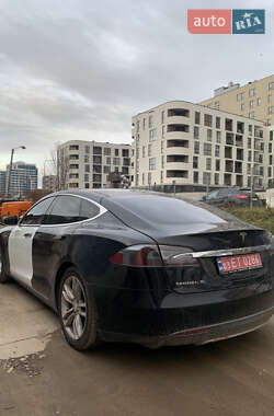 Ліфтбек Tesla Model S 2013 в Львові