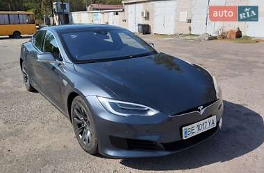 Лифтбек Tesla Model S 2016 в Николаеве