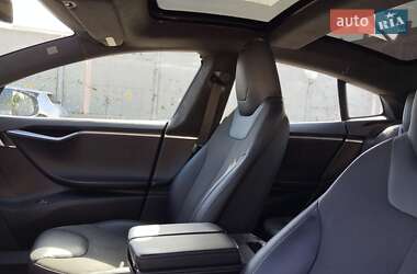 Лифтбек Tesla Model S 2016 в Николаеве
