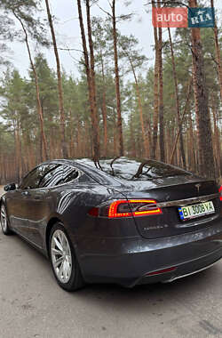 Ліфтбек Tesla Model S 2016 в Полтаві