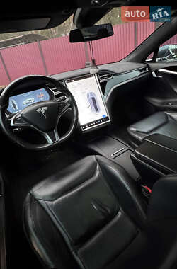 Ліфтбек Tesla Model S 2016 в Полтаві