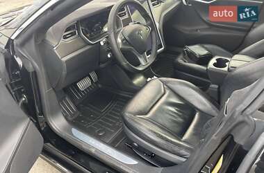 Лифтбек Tesla Model S 2014 в 
