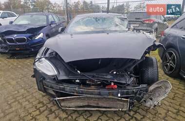 Лифтбек Tesla Model S 2015 в 