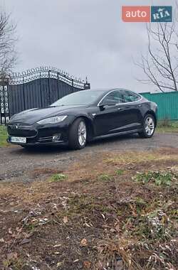 Ліфтбек Tesla Model S 2014 в Києві