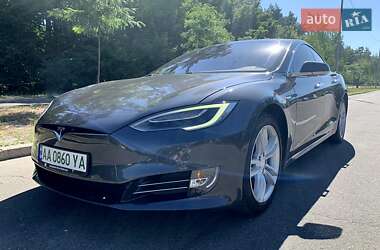 Ліфтбек Tesla Model S 2016 в Києві