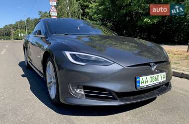 Ліфтбек Tesla Model S 2016 в Києві