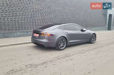 Лифтбек Tesla Model S 2022 в 