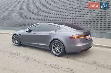 Лифтбек Tesla Model S 2022 в 