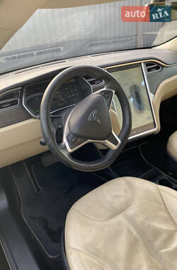 Лифтбек Tesla Model S 2014 в 