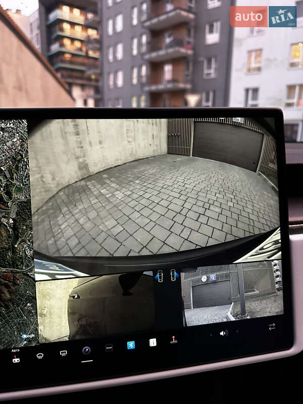 Лифтбек Tesla Model S 2021 в Львове фото 22 Лифтбек Tesla Model S 2021 в Львове