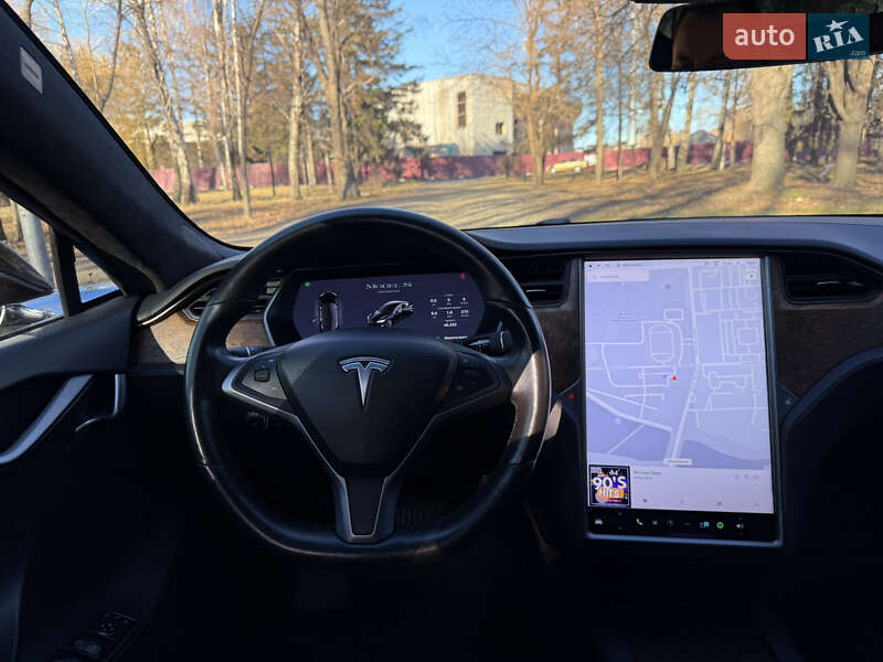 Лифтбек Tesla Model S 2021 в Кривом Роге