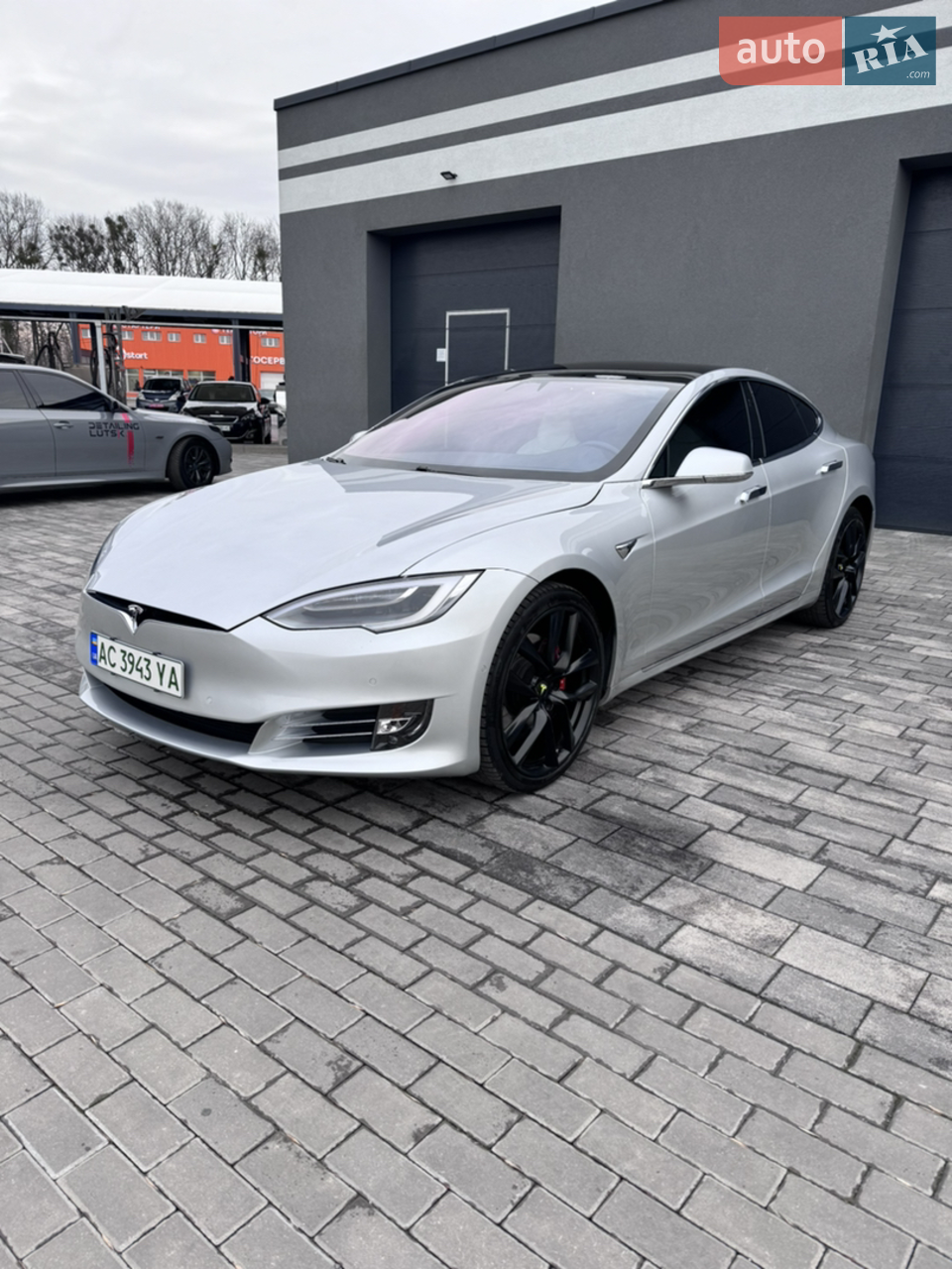 2017 Tesla Model S - мініатюра 13